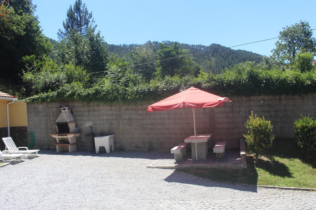 Villa Casinha Dos Cubos à Gerês Extérieur photo